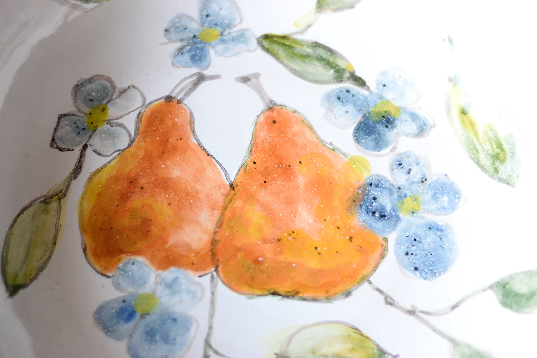 Duża ceramiczna misa z motywem gruszek. - obrazek 3