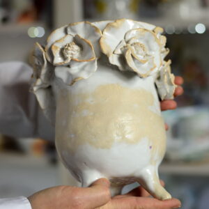 Donica na nóżkach.