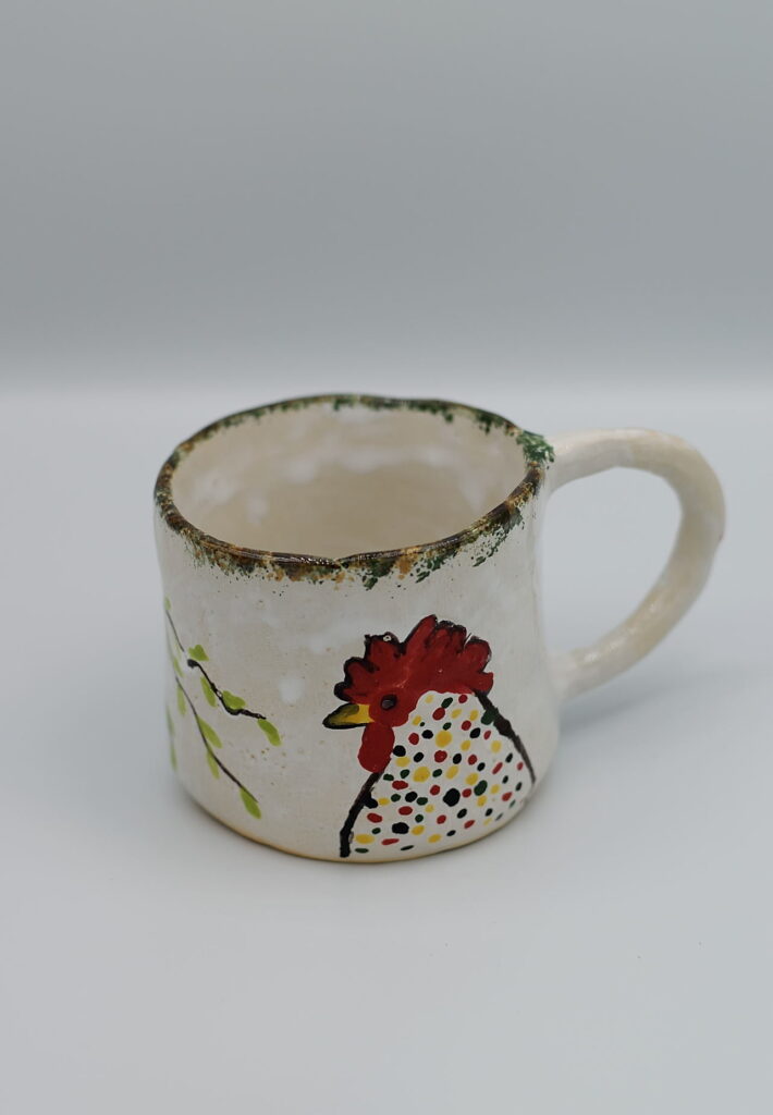 Kubek ceramiczny z kurą 2.